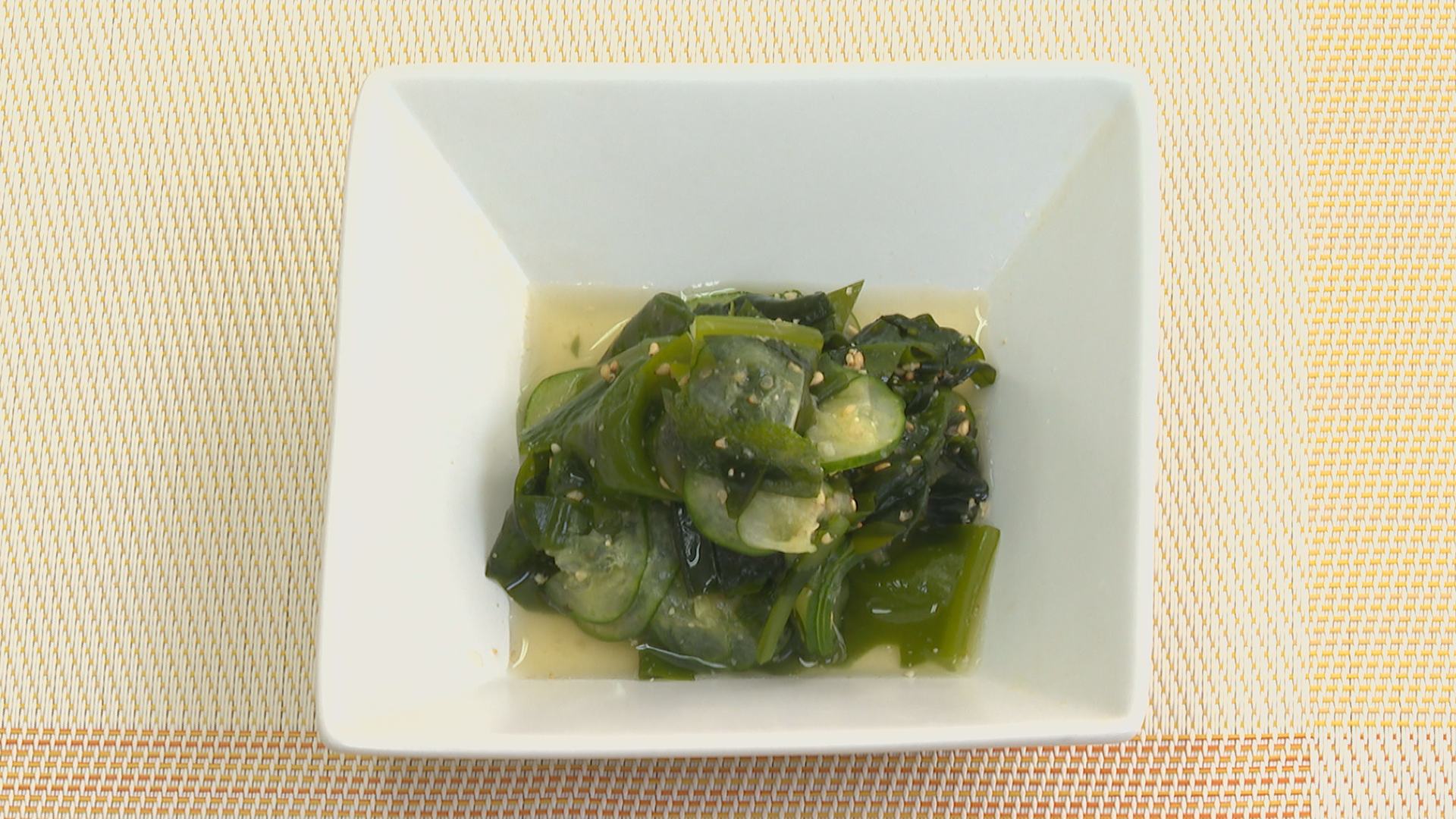 ���J���ƃL���E���̐|�̕�